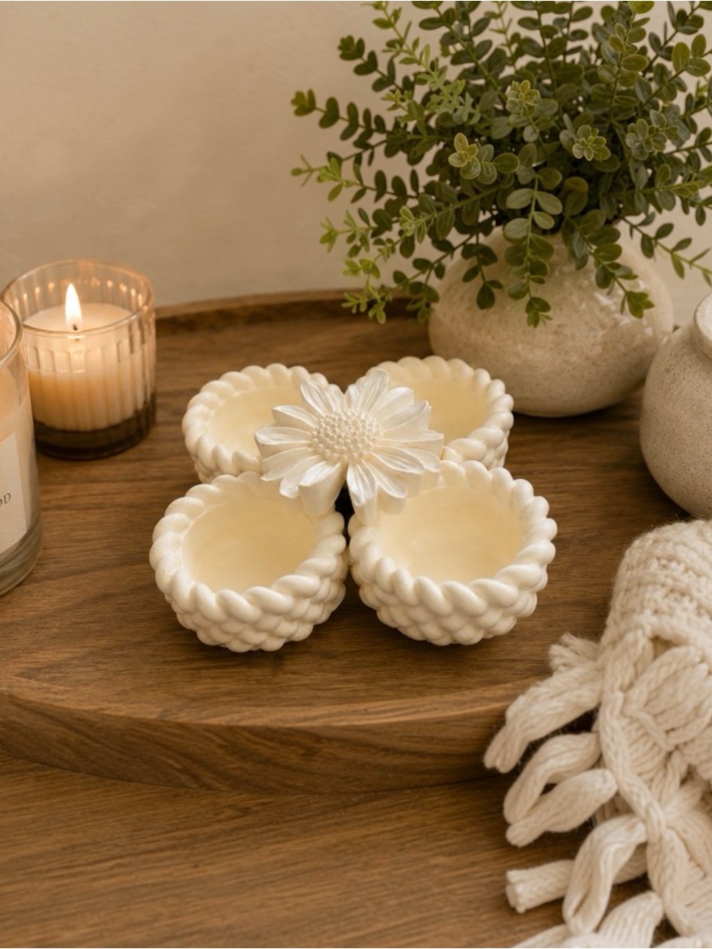 Cream Ceramic Braided Tealight Holder Set with Floral Accent
